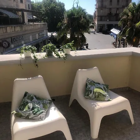 Rome, Beautiful In A Vintage Building Apartment *