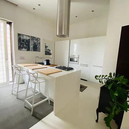 Rome, Beautiful In A Vintage Building Apartment Lido di Ostia